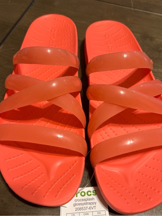 CROCS Shoes - CROCS Women’s Crosssplash Glossy Strappy Slide Sandals - Coral
